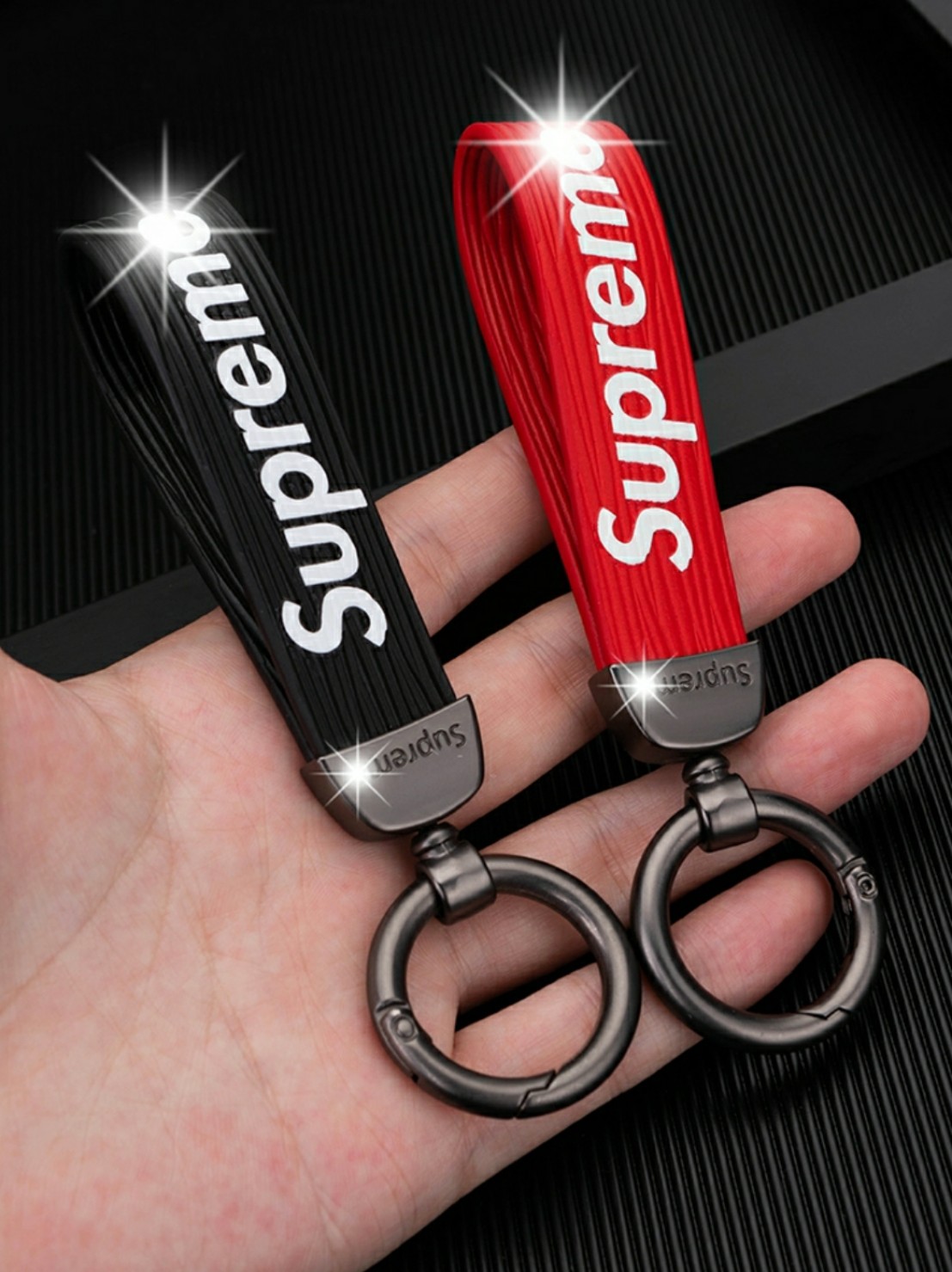 Móc Khoá Supremer Siêu Đẹp