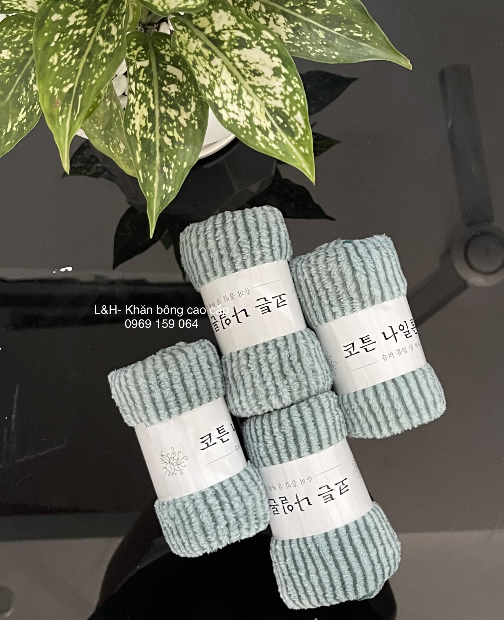 Khăn mặt lông cừu, kẻ tăm nổi, kt 30x50cm