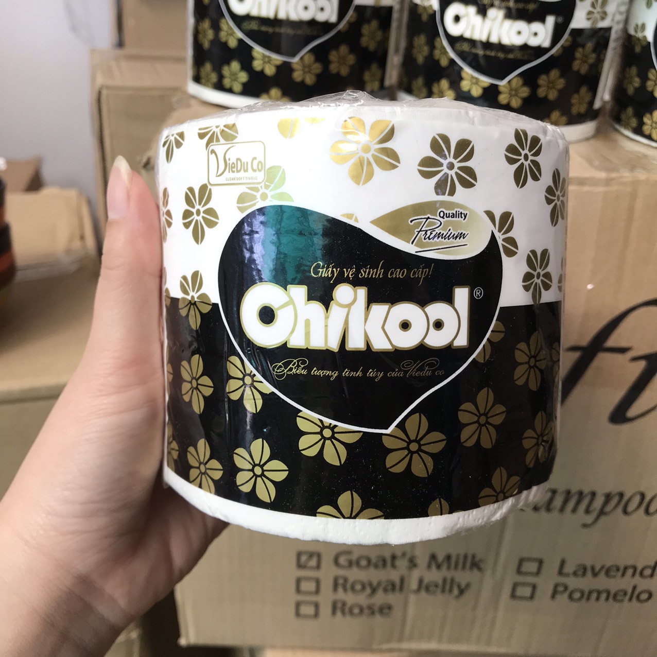 Lốc 6 cuộn giấy vệ sinh cao cấp Chikool không lõi