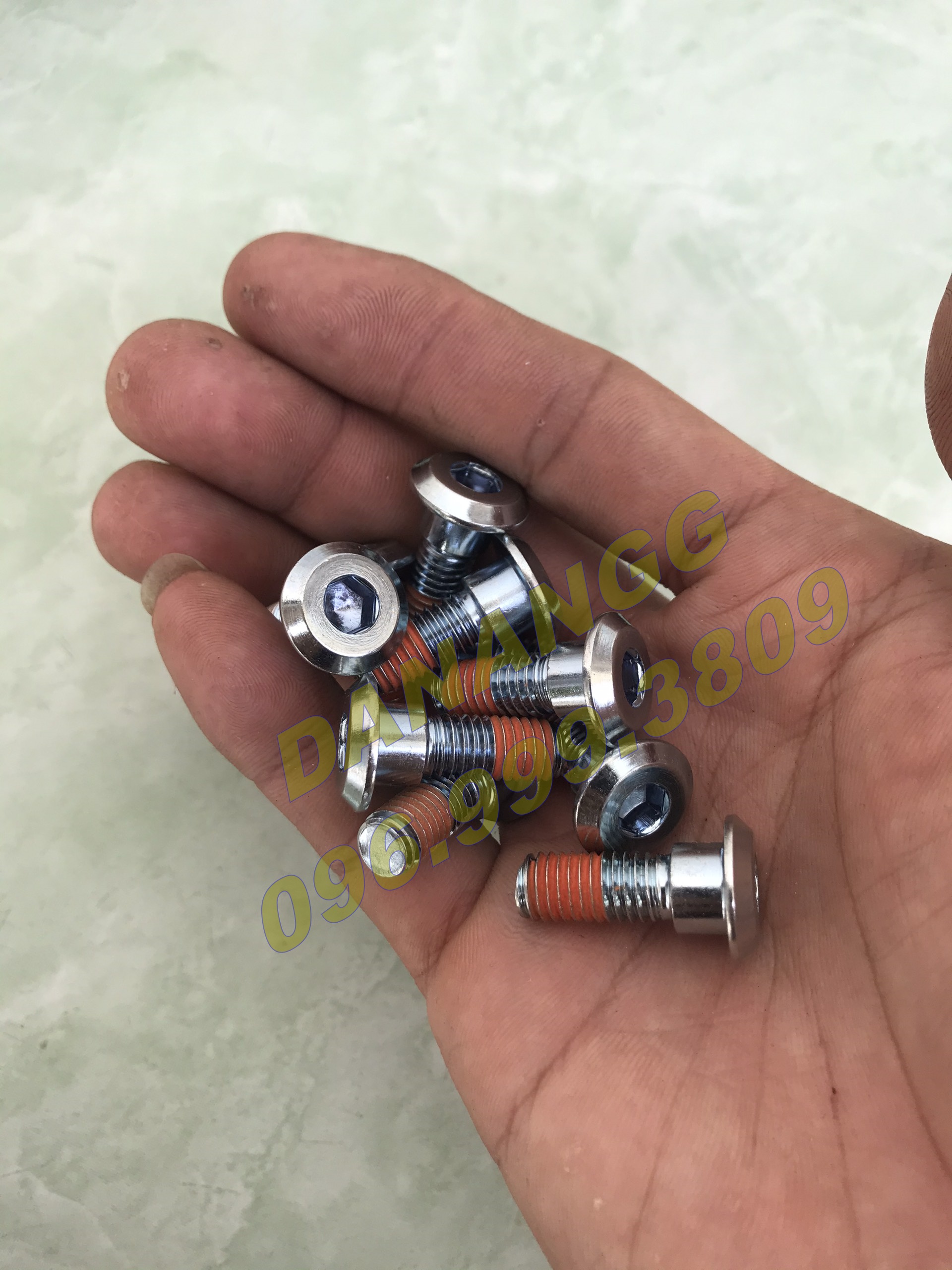 ốc lục giác bắt đĩa honda yamaha