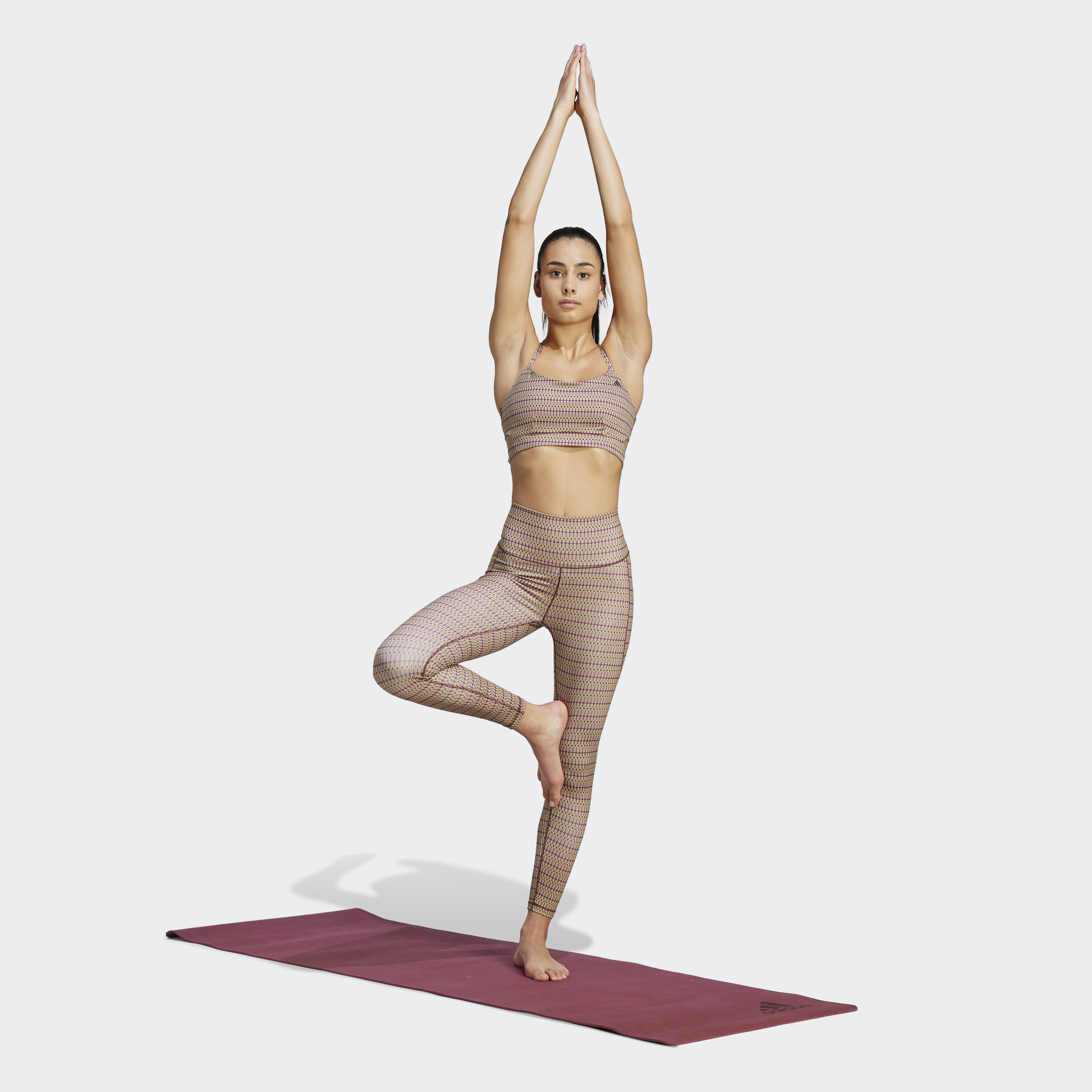 Adidas Tập luyện Áo Bra Light Support Yoga Studio Nữ màu xanh lá IL6699