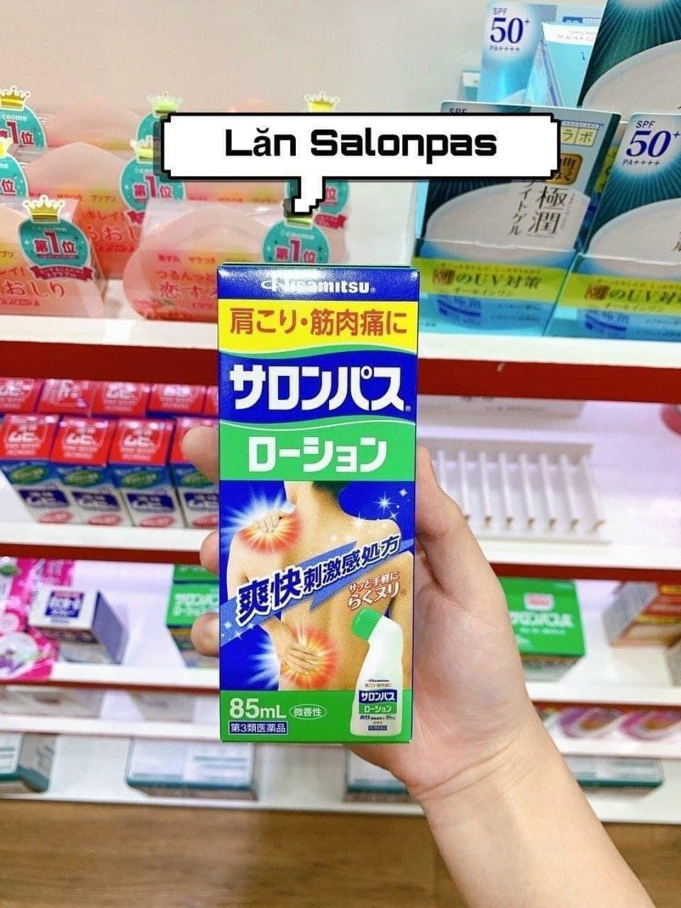 Lăn xoa bóp Salonpas Hisamitsu