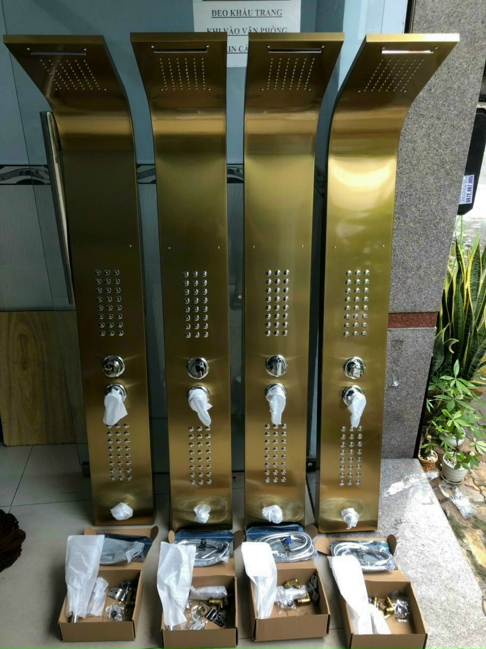 CÂY SEN TẮM THUYỀN MASSAGE CAO CẤP