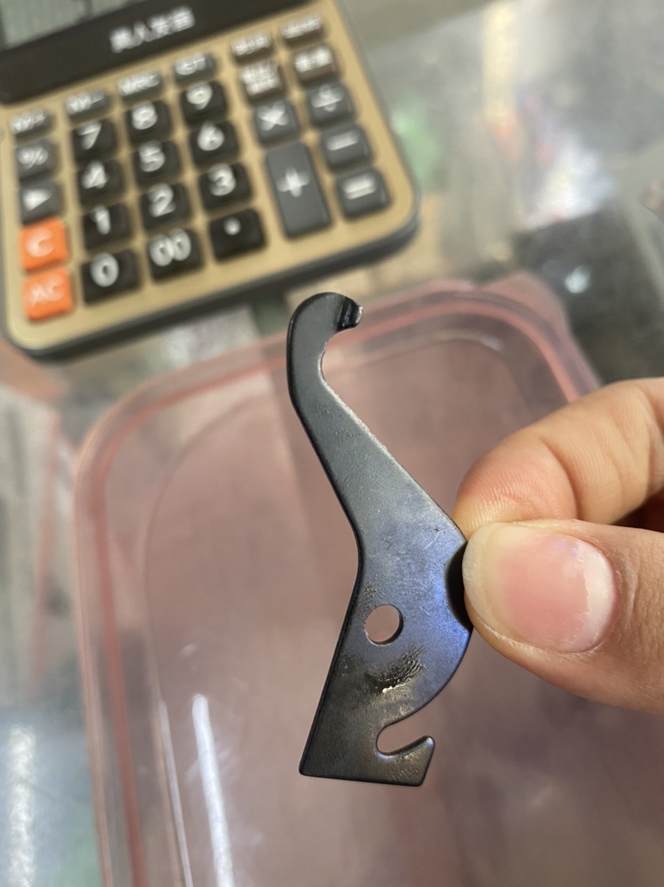 Lưỡi gà máy xén da