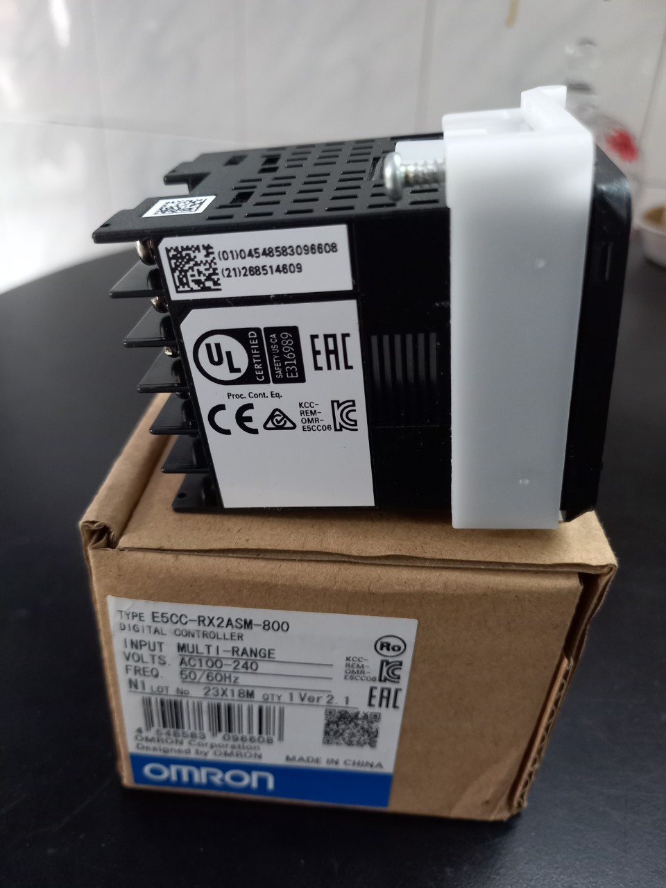 Bộ ổn nhiệt Omron E5CC-RX2ASM-800