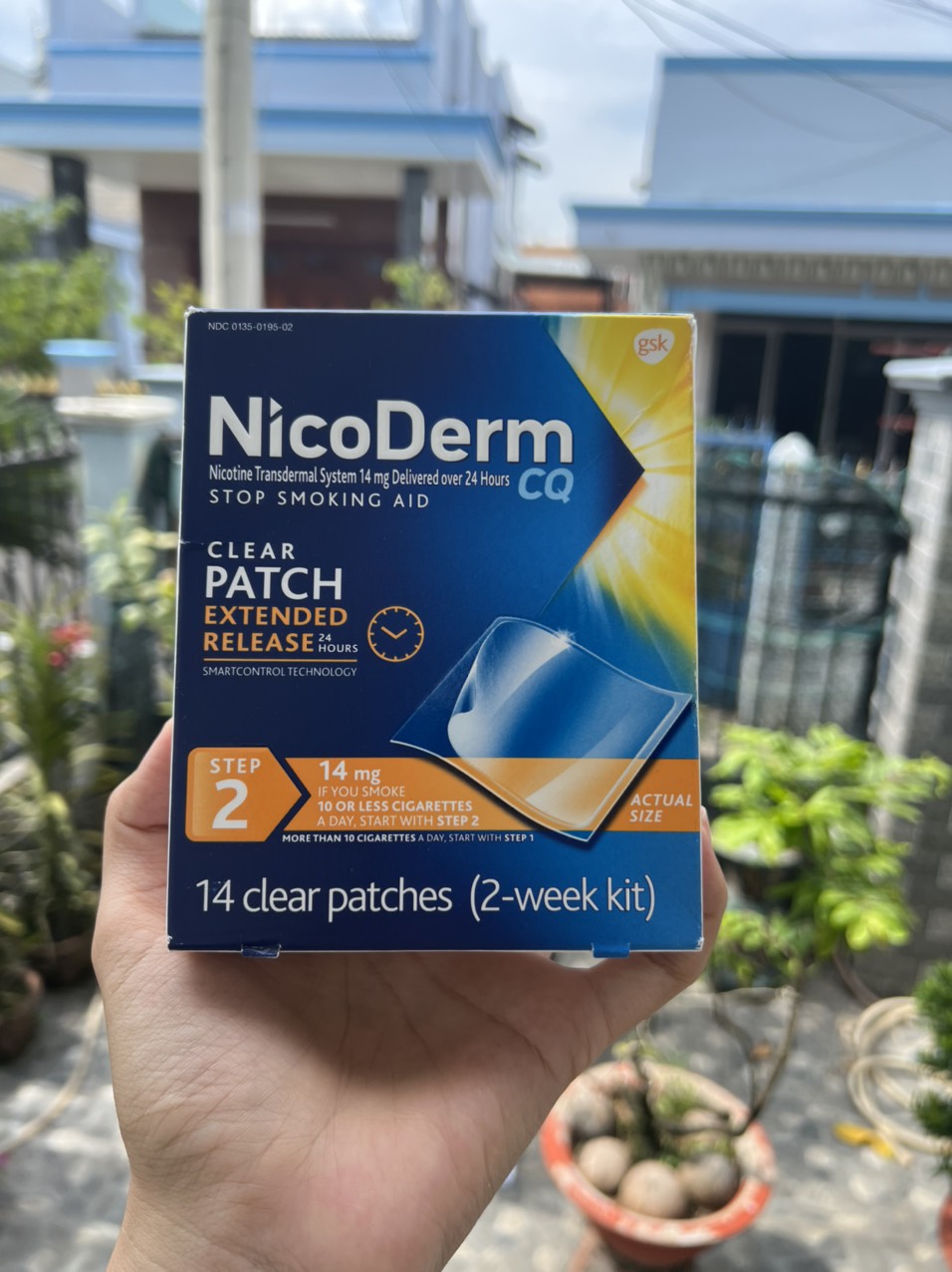 Miếng dán cai thuố.c Nicoderm CQ Step 2. Hộp 14 miếng