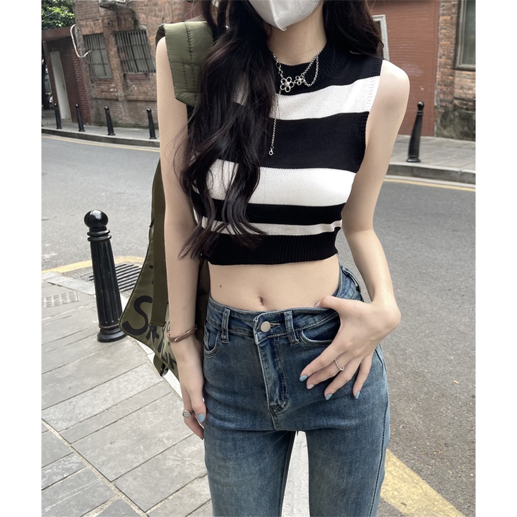 [Hàng sẵn có] Áo vest sát nách dệt kim sọc đen