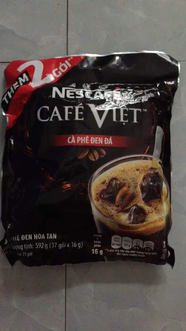 Nescafe Cafe Việt hòa tan đen đá ( Bịch 35 gói x 16g )