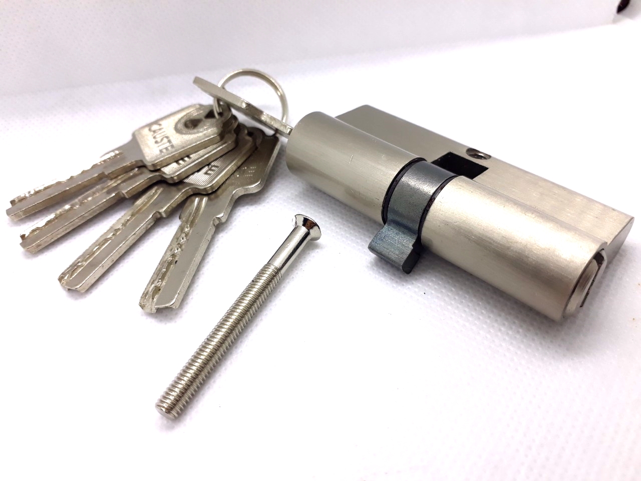 ruột khóa tay gạt 7cm