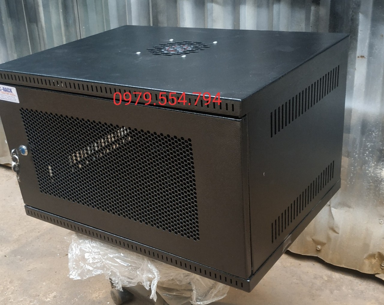 Tủ rack 6u d400 , tủ mạng 6u sâu 400 cao cấp( hàng loại 1 dày chắc)