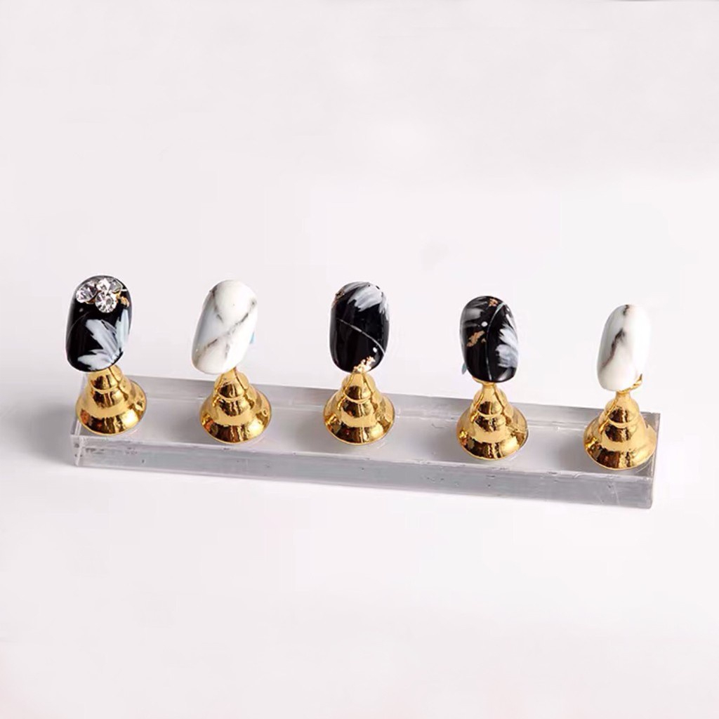 Đế gắn móng giả tập vẽ nail, đế nam châm gắn móng (Set 5 chiếc)