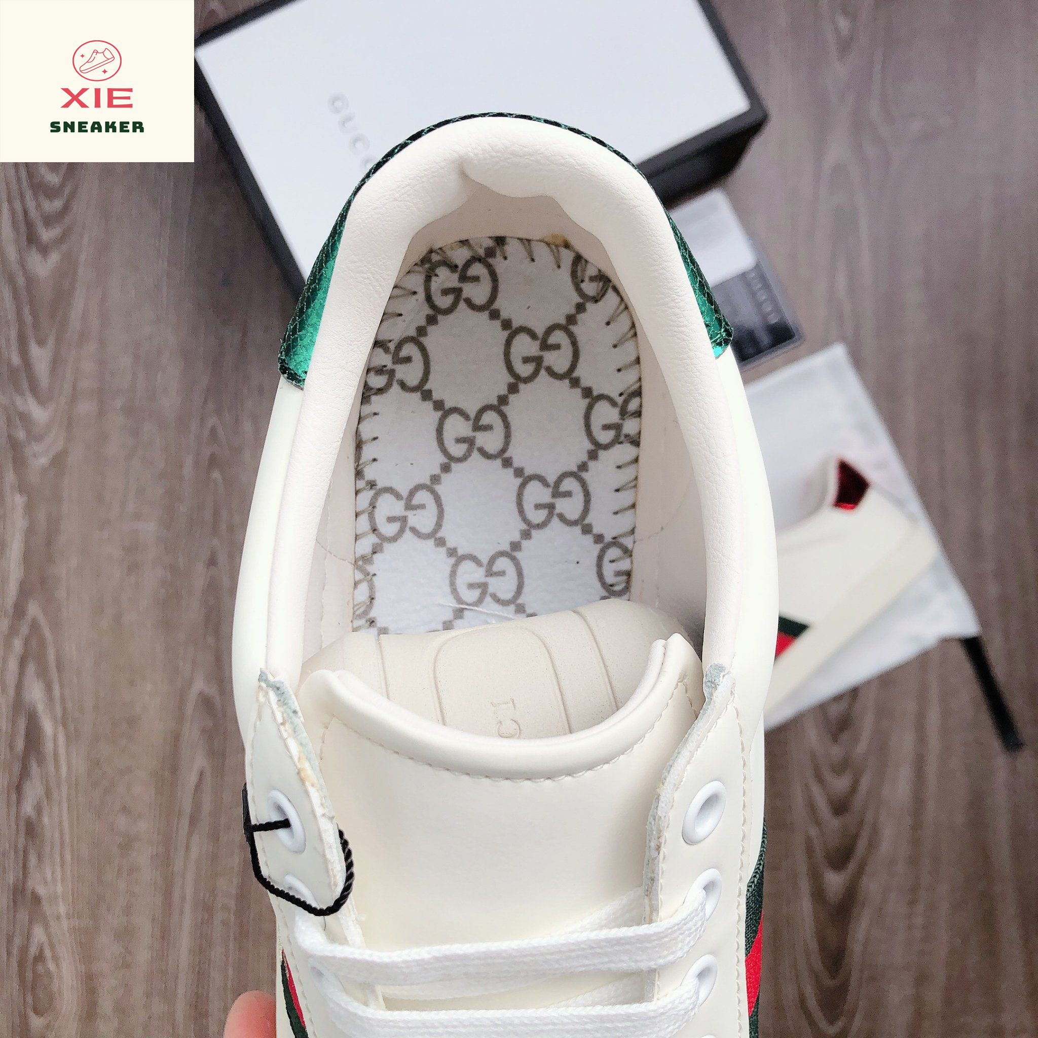 Giày Gucci ACE Ong - 1.1 + [Tặng thêm 1 bộ dây + FreeShip + Full Box + Bill + Phụ Kiện]