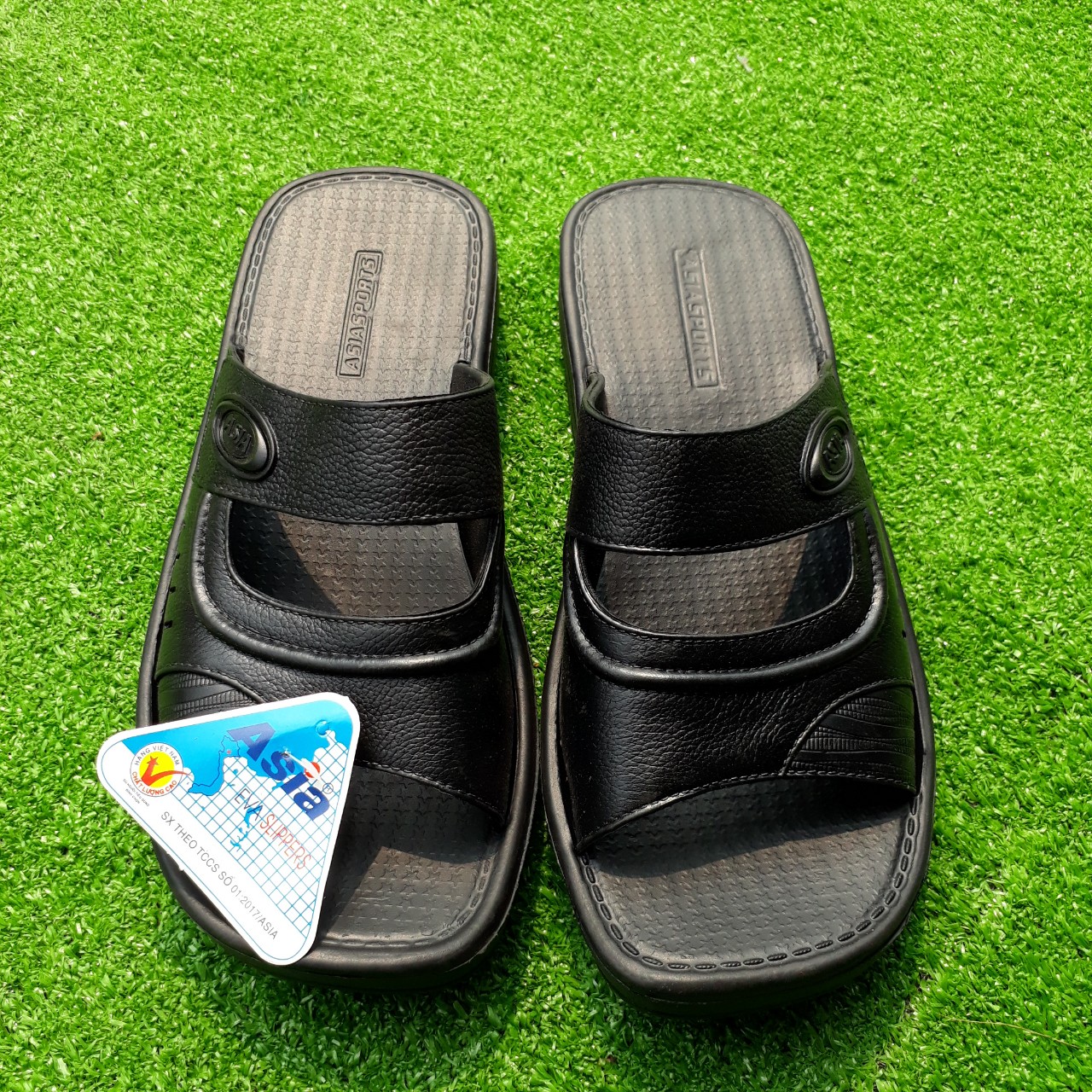 Asia Men's Sandals Are Super Light and Super Durable