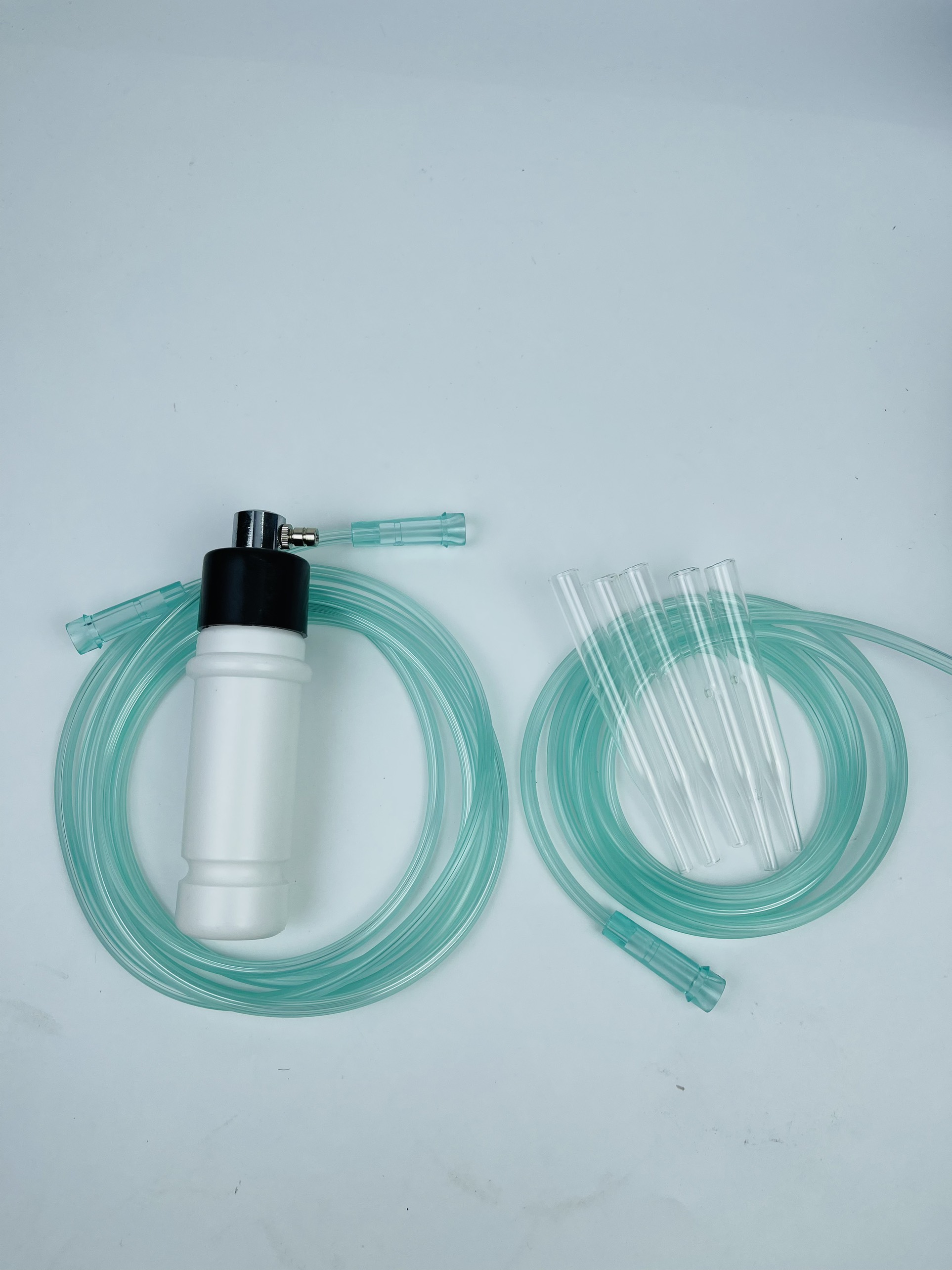 MÁY HÚT MỤN PHUN SƯƠNG COMPMIST (trắng)