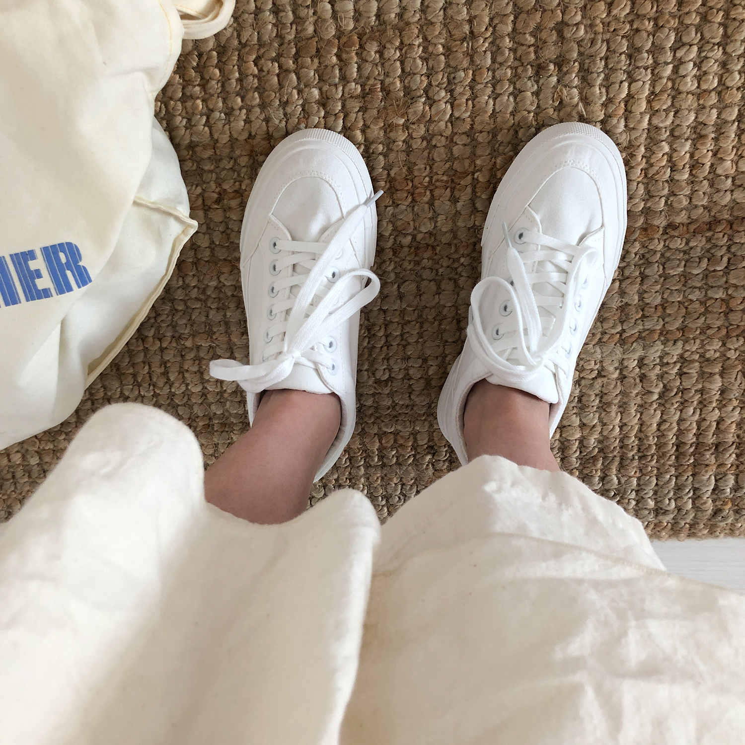 white canvas shoes womens
