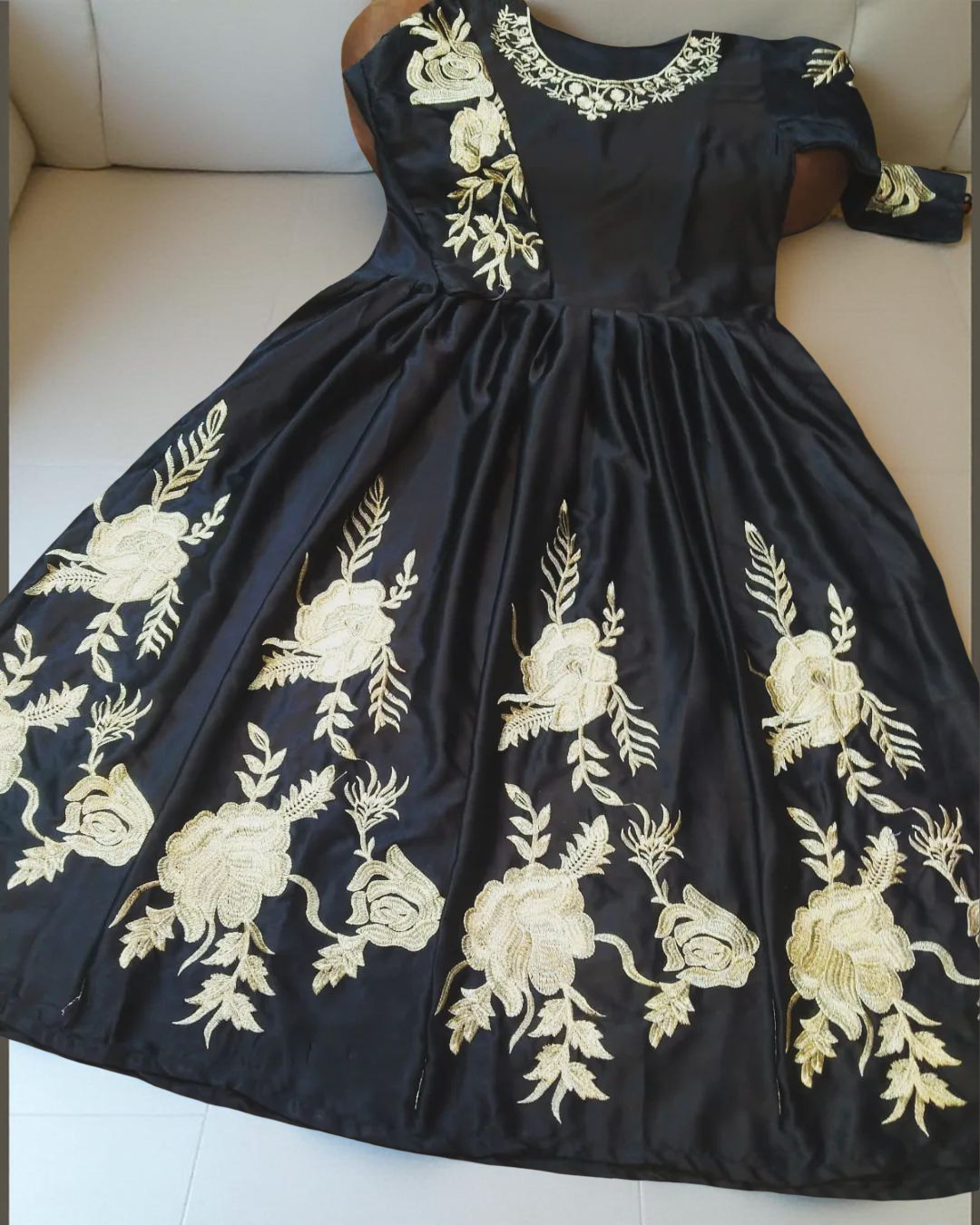 Stylish Flair Embroidered Silk Maxi Dress for Women – Luxury Formal Wear – Party & Wedding Outfit. 