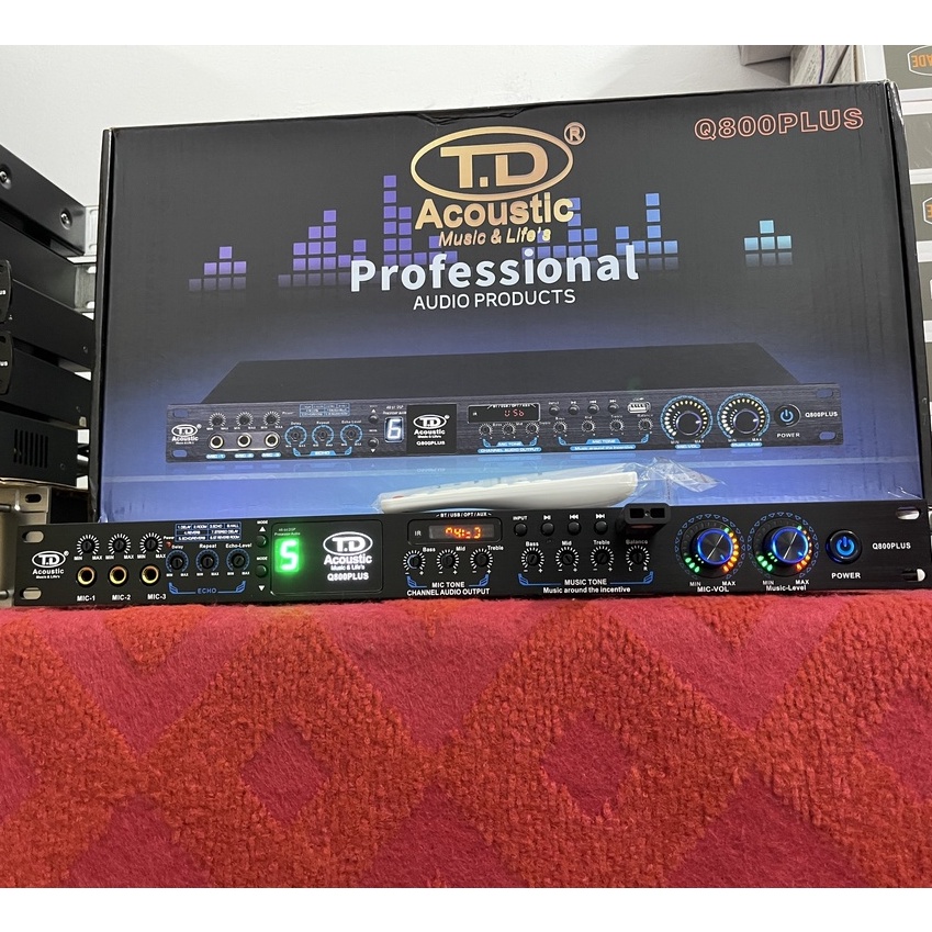 Vang cơ TD Q800 PLUS ( với 8 chế độ Echo), chống hú cực tốt