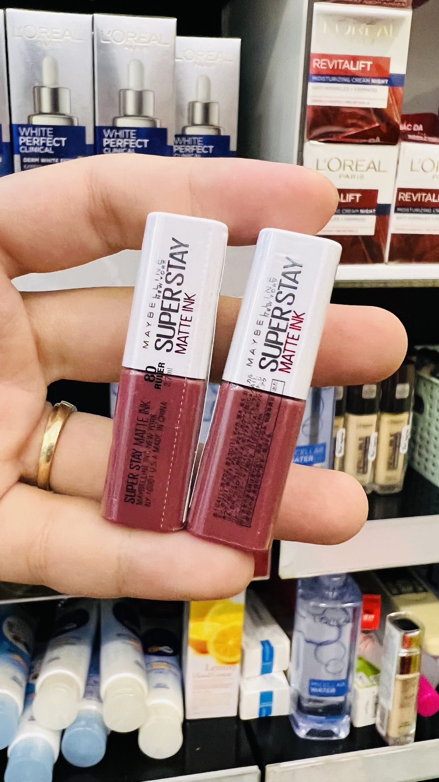 SON SUPERSTAY MATTE INK MAYBELLINE - 80 RULER