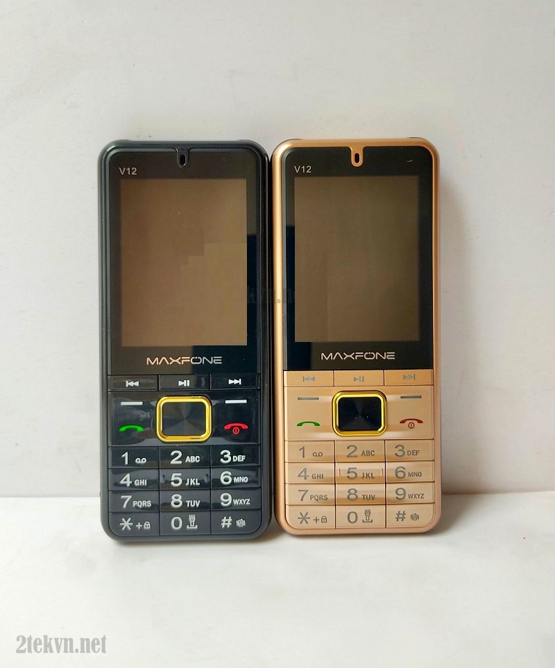 [HCM]Điện thoại 4 Sim MaxFone V12, Điện Thoại 4 Sim Pin Trâu