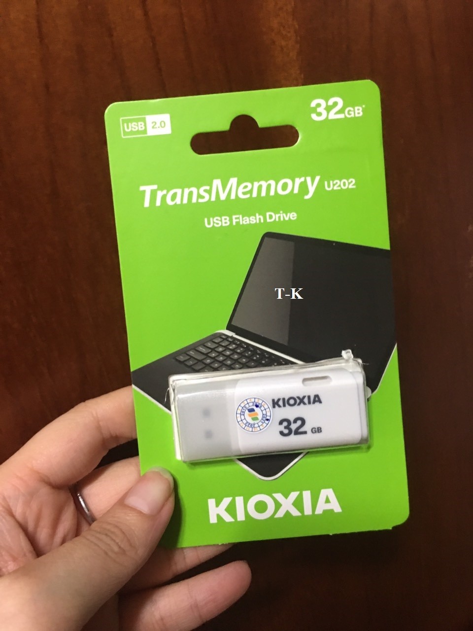 USB KIOXIA 32GB USB 2.0 Tem hãng FPT