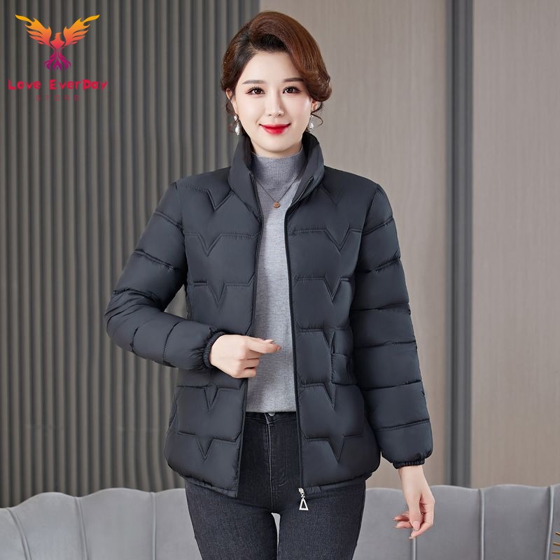 Women's Coat 2023 Autumn/Winter New Cotton Coat Women's Short Winter Lightweight Down Cotton Coat Fashion Mom's Small Cotton Coat