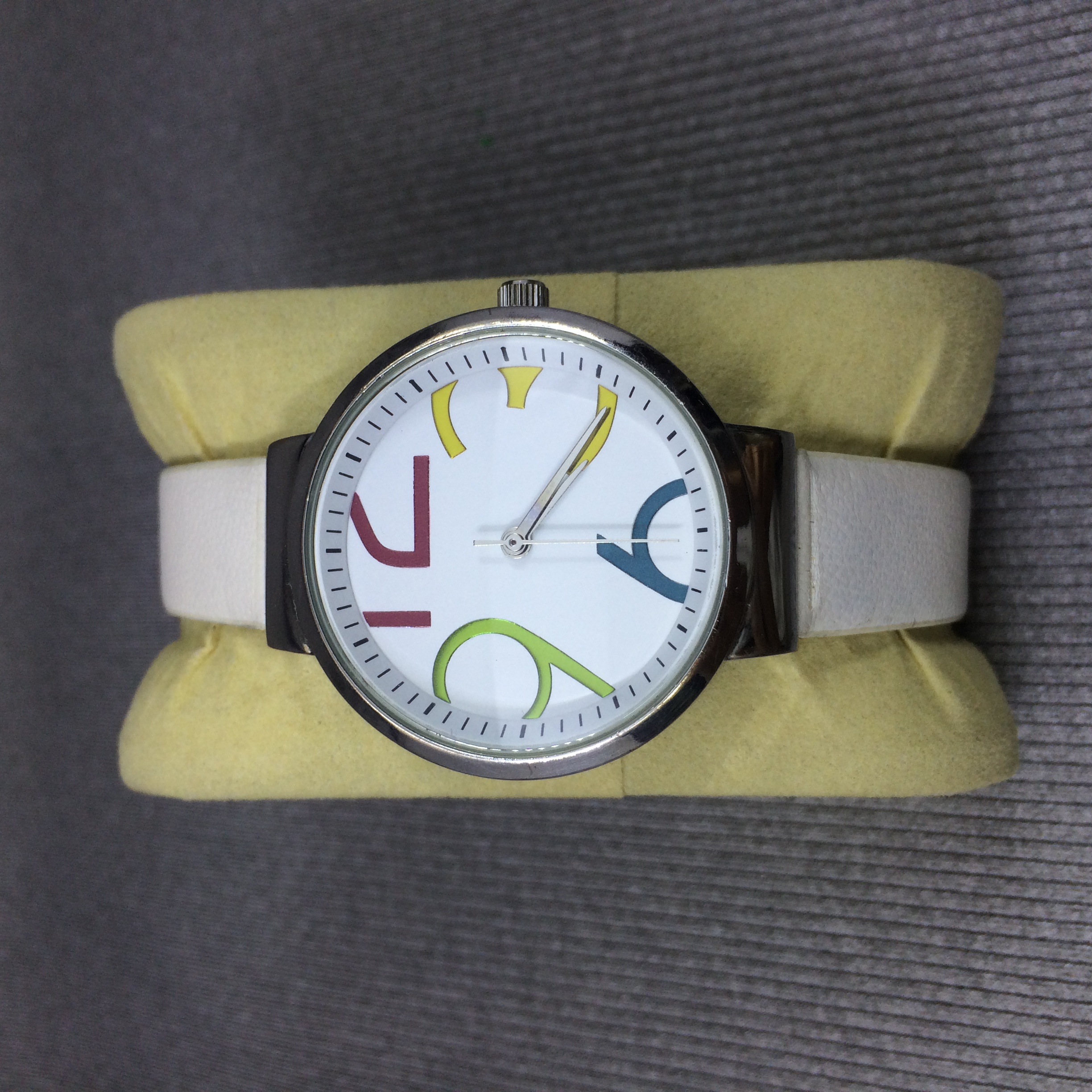 Đồng hồ nữ Quarzt Nhật