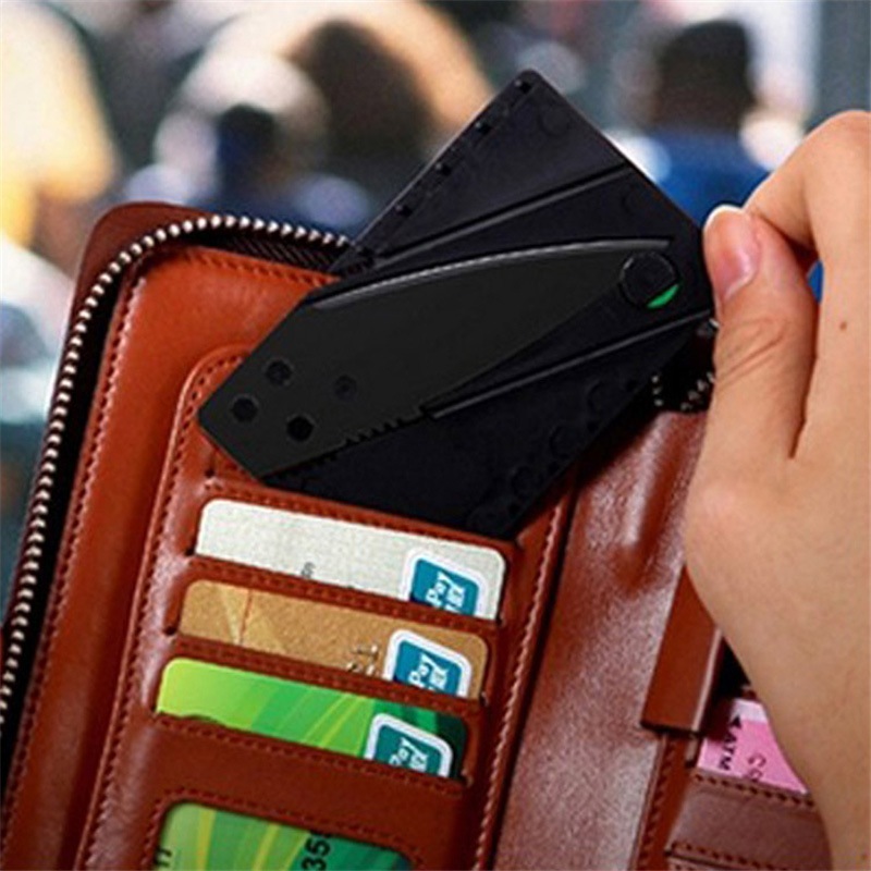Dao xếp gọn hình thẻ ATM bỏ ví bóp