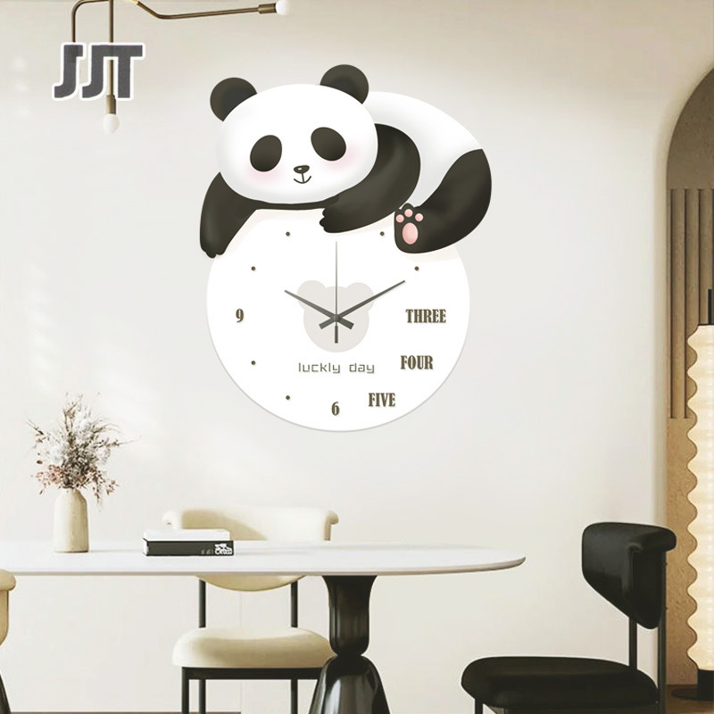 JJT [Miễn Phí Vận Chuyển]Đồng hồ treo tường sáng tạo mô hình gấu trúc đồng hồ Đồng hồ treo tường phòng khách hộ gia đình trang trí nhà hàng đồng hồ không đục lỗ đồng hồ treo tường tường đồng hồ treo tường đồng hồ treo tường Đồng hồ treo tường đồng hồ kỹ t