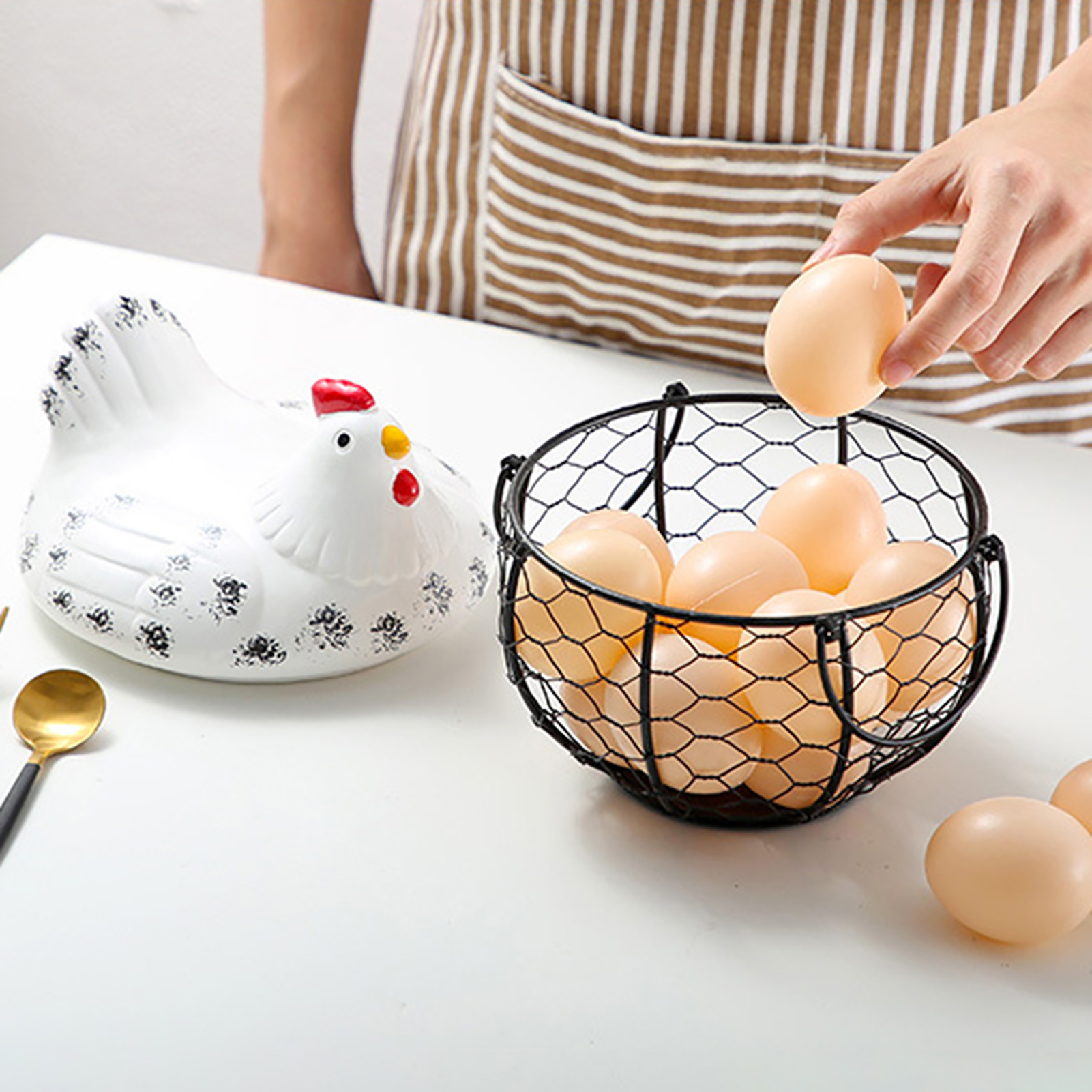 BlueH Egg Storage Basket Chicken Shape Decoration Iron Anti-slip Egg Storage Container for Kitchen