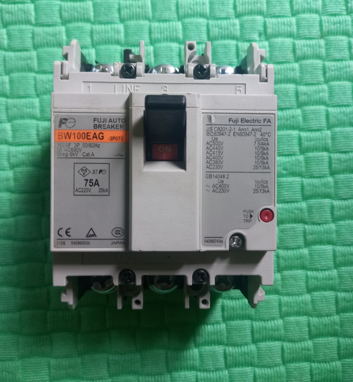 APTOMAT 3 PHA NHẬT BẢN 75A 100A