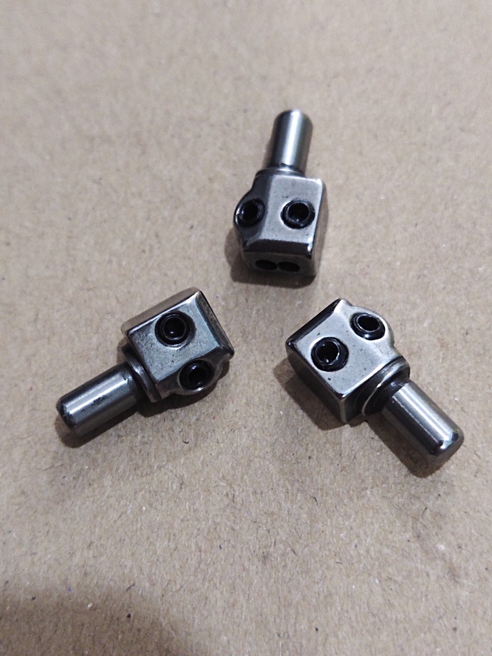 Táo kim máy vắt sổ 4 chỉ sirubar tốt