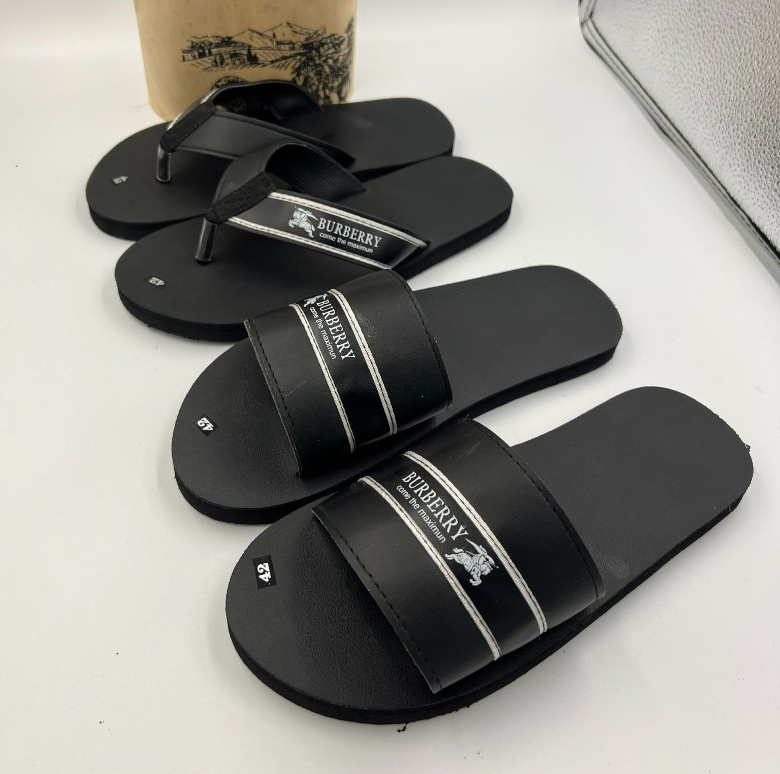 Dép cặp đôi nam nữ đế đen ( thới giới sandal )