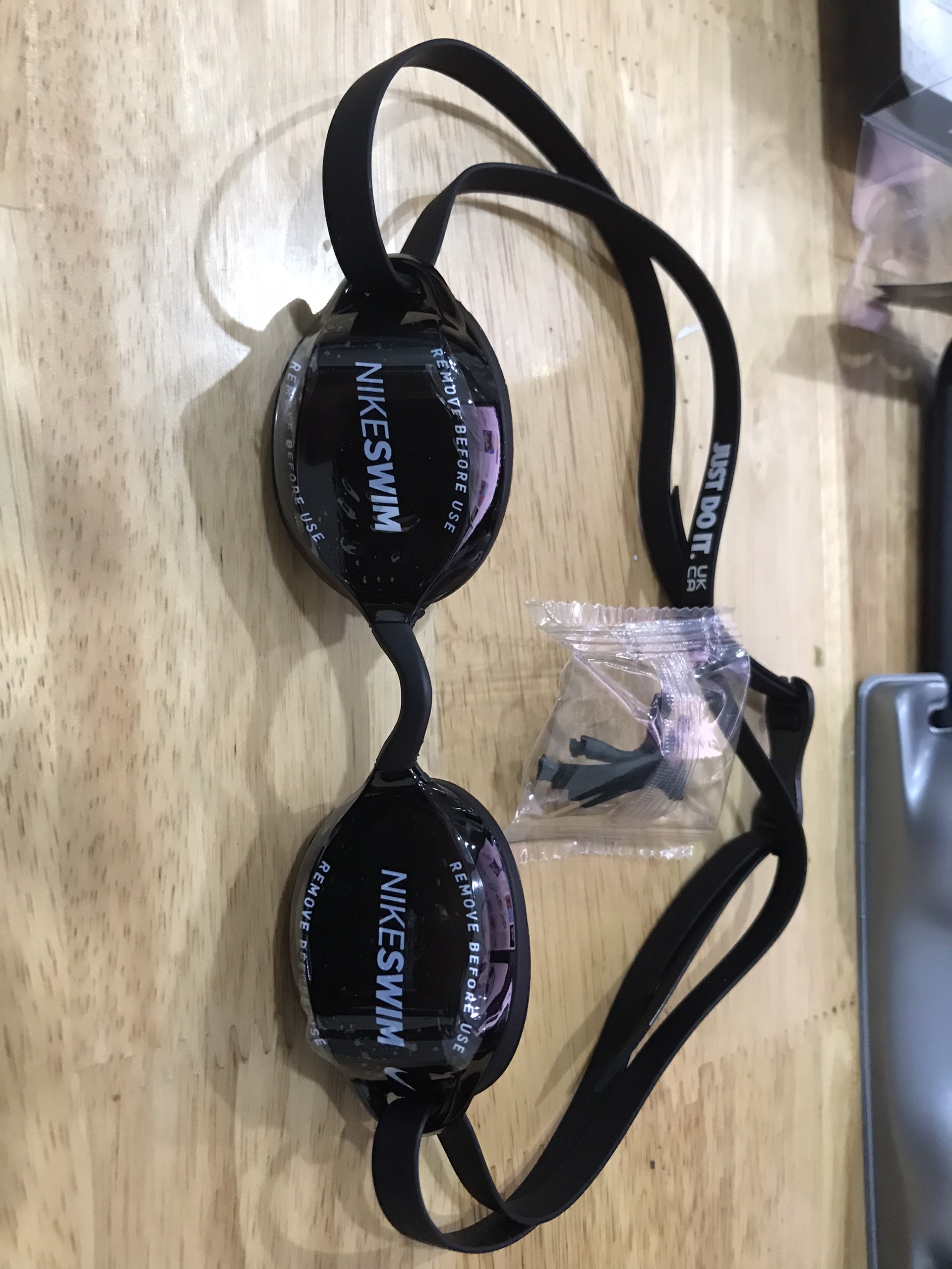 Kính bơi Nike  Goggle Training NESSA (nhiều mẫu) made in:Nhật Bản