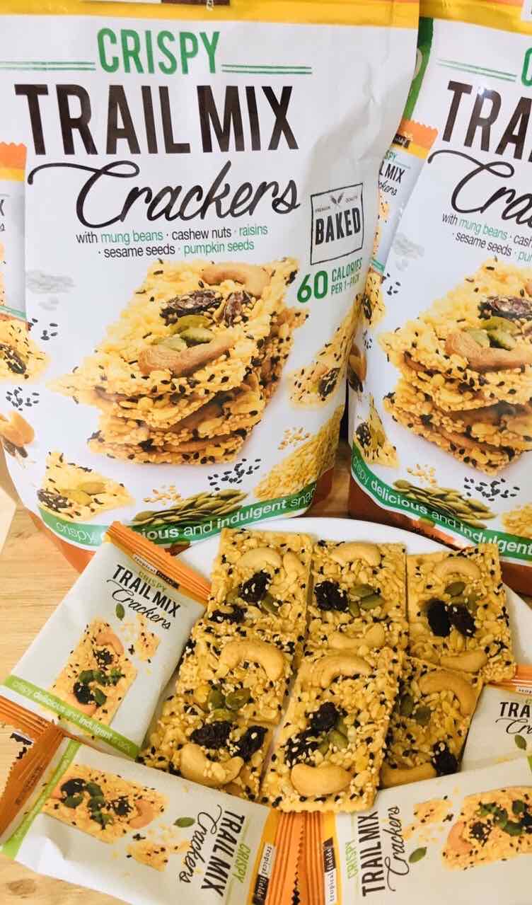 Bánh Crispy Trail Mix Crackers