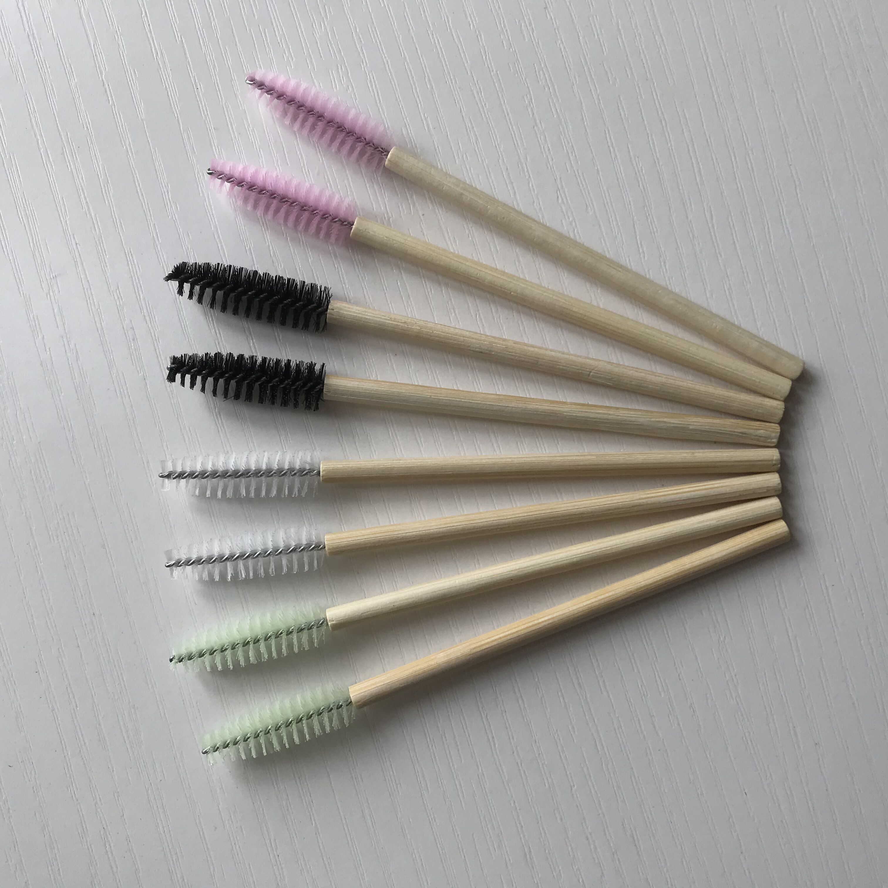 50%20Pcs%20ECO%20Friendly%20Bamboo%20Stick%20Black%20Nylon%20Mascara%20Wands%20Eyelash%20Brush%20Disposable%20Lash%20Wands%20-%20Image%204