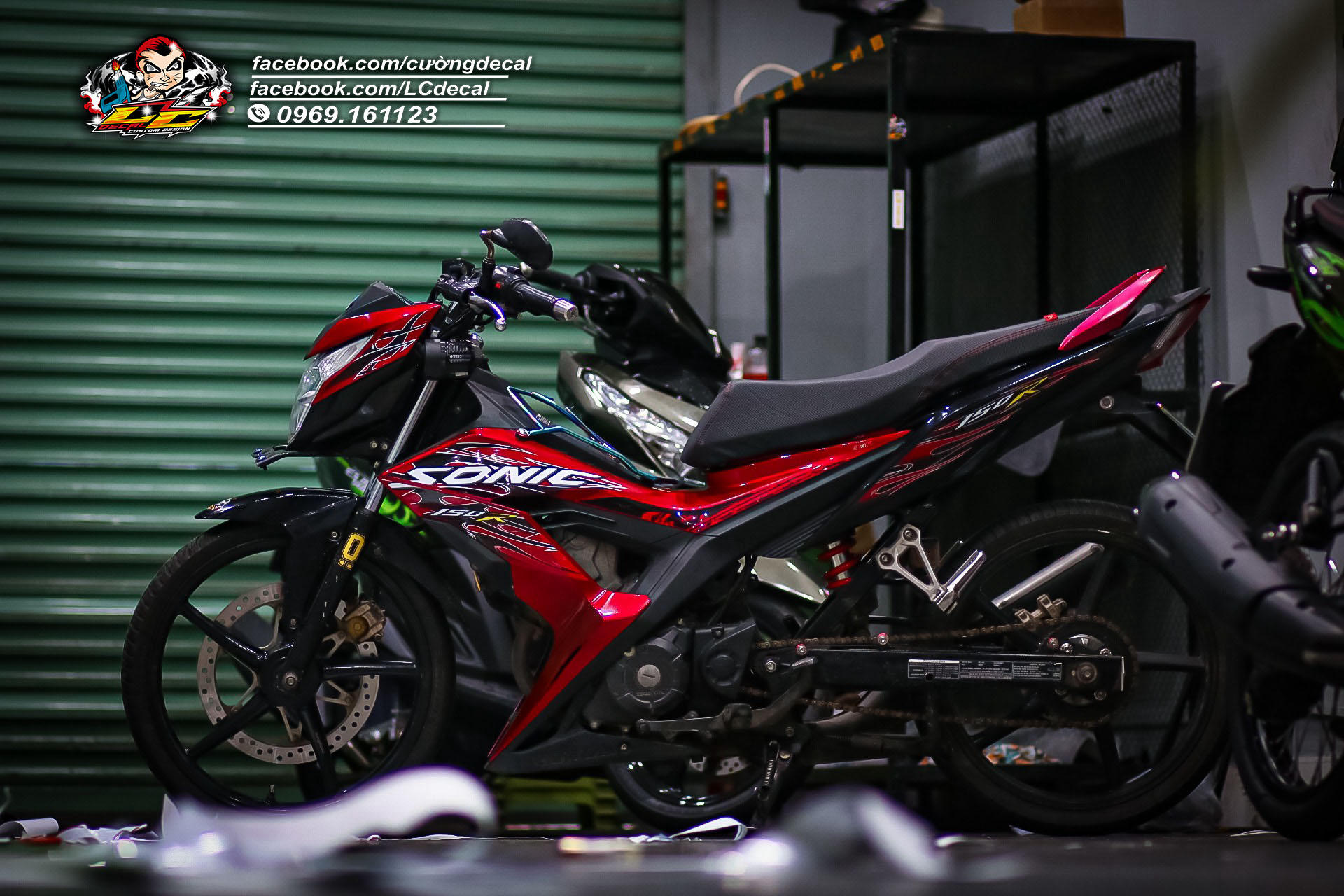 Tem sonic 150r lửa đỏ đen - mẫu mới 2024 dán rời - tem không bay màu