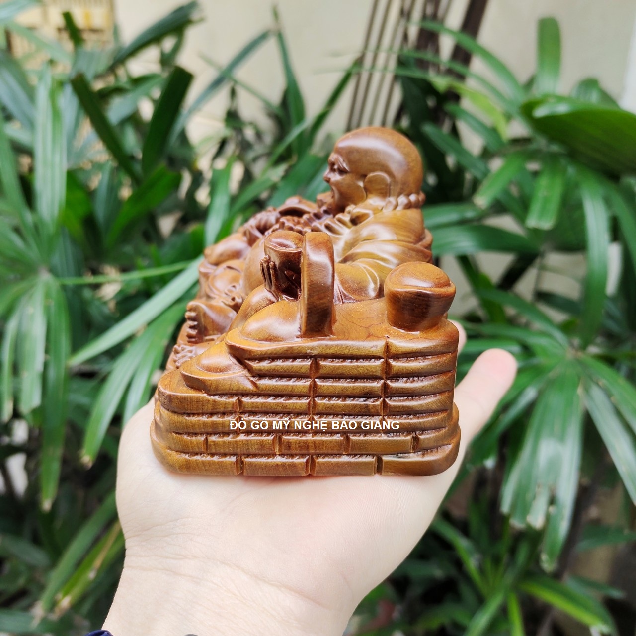 Tượng phật di lặc gỗ bách xanh