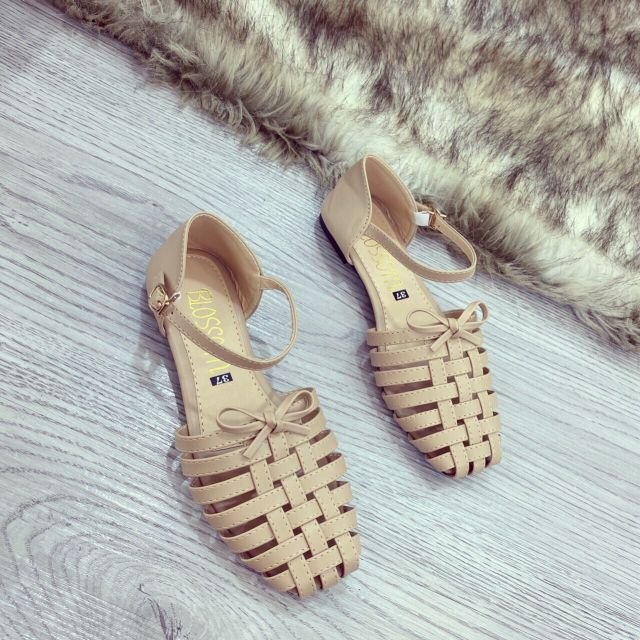 GIÀY SANDAL QUAI ĐAN RỌ ĐẾ THẤP CÓ NƠ