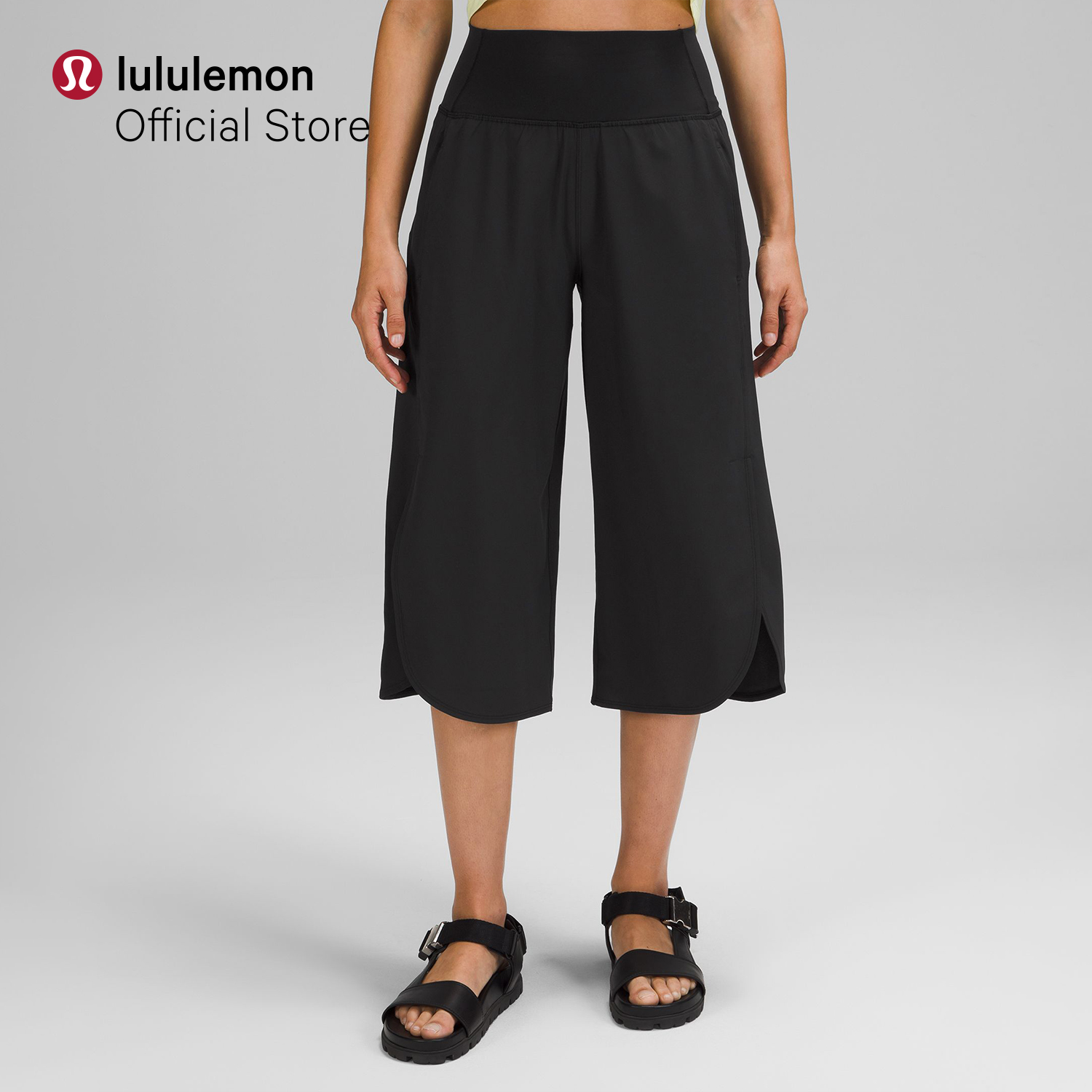 lululemon Women's Pull-On Mid-Rise Tapered-Leg Crop 23