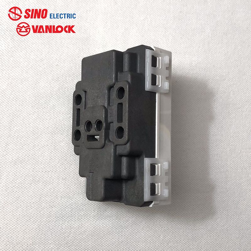 Ổ cắm đôi 3 chấu (S18CC)