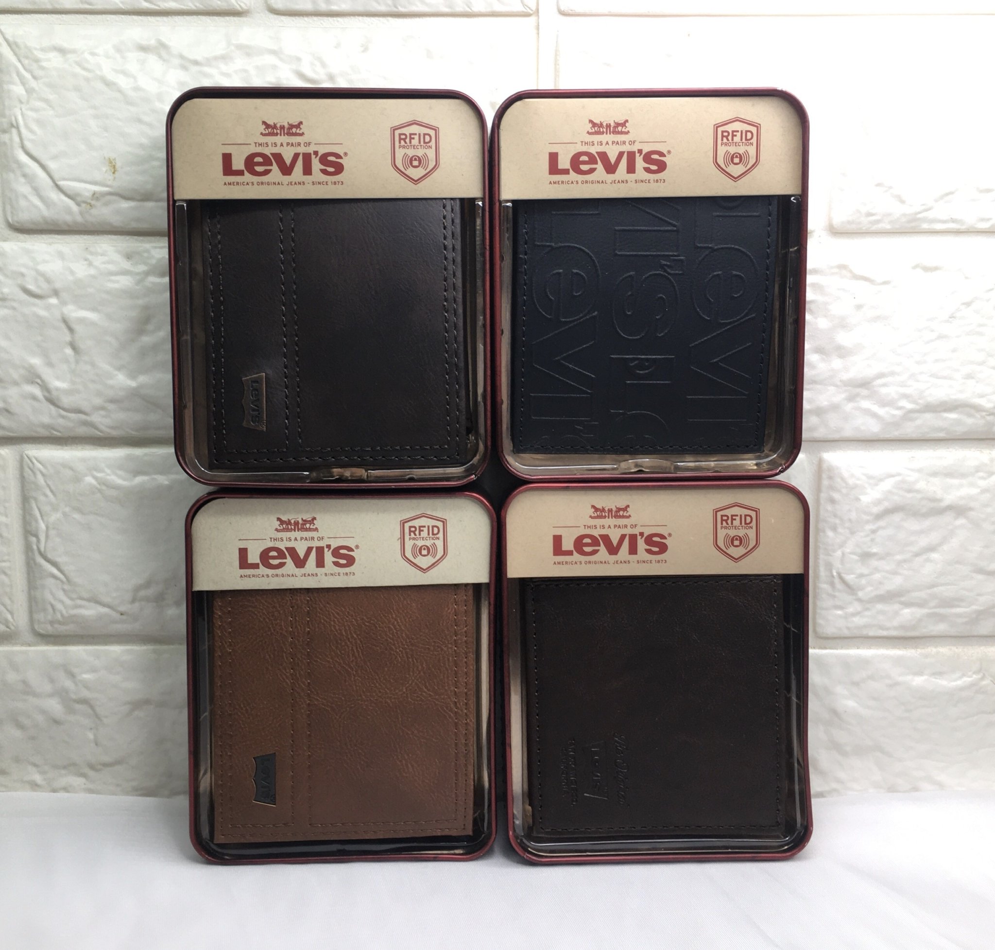 Bóp ví Nam Levi's - Hàng USA