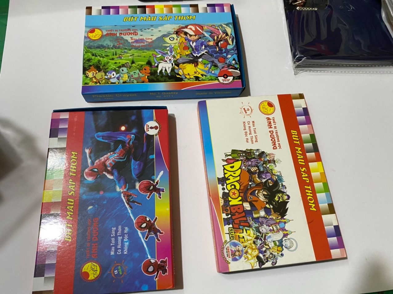 Bút sáp 12 màu thơm Ánh Dương(không độc hại)