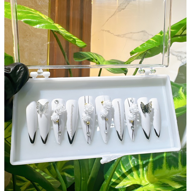 Nails______xinh đẹp 24 móng thiết kế mã 279