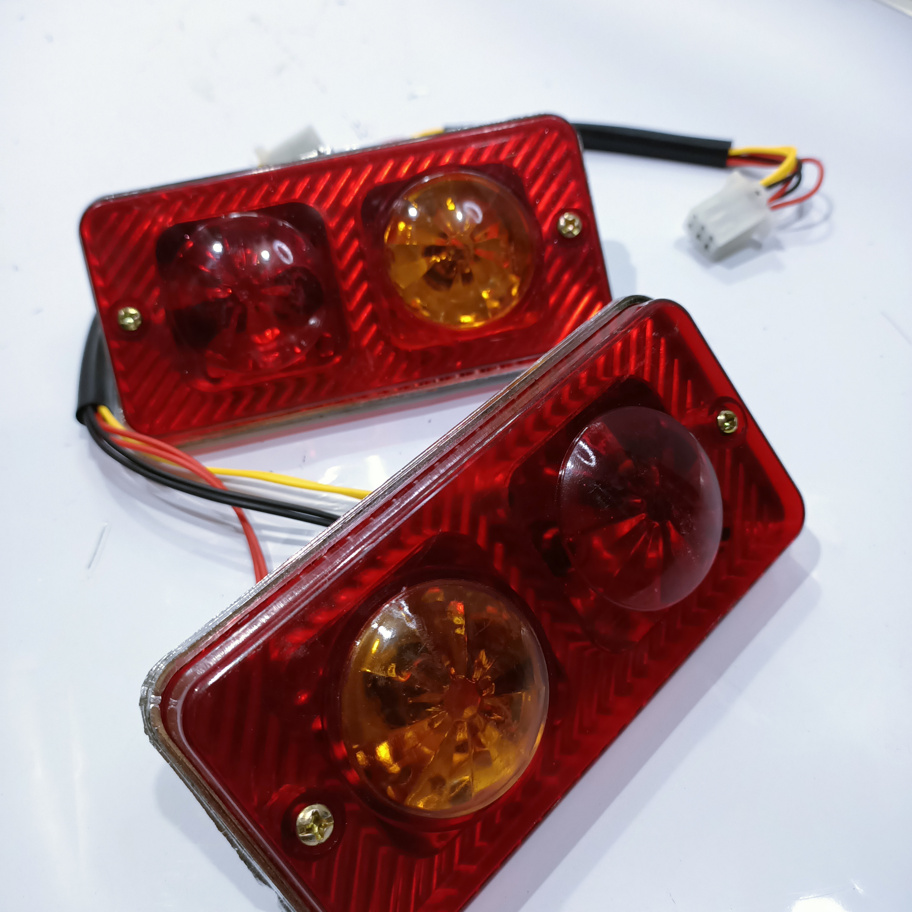 ebike tail light 4860volts 2 watts, there are 3 functions for turn