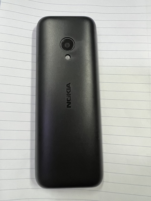 Vỏ điện thoại Nokia 150 (2020) có sườn có phím