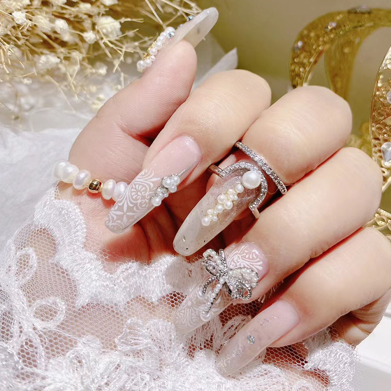Charm Nơ  Vàng Bạc Đính Móng CN