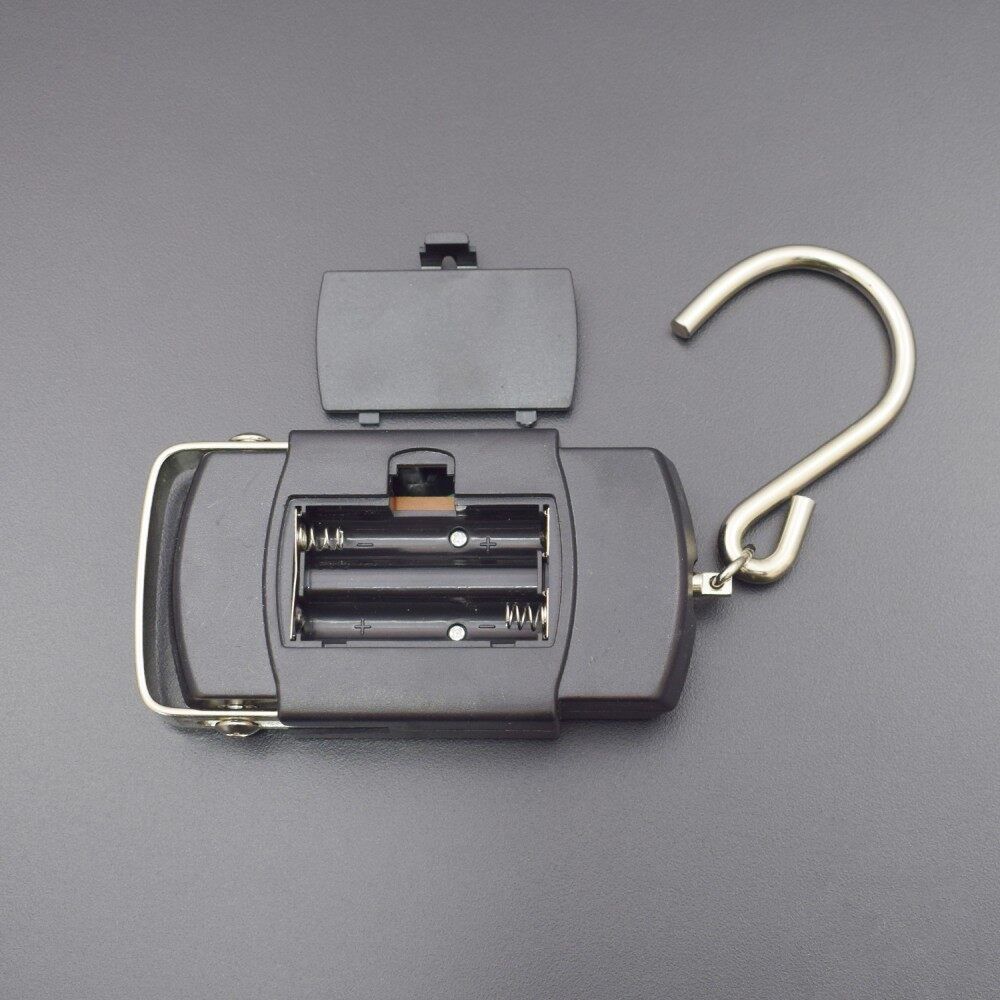 Portable%20Digital%2050%20Kg%20Weight%20Machine%20-%20Strong%20Hook%20Design%20%7C%20Mega%20Market%20-%20Image%205