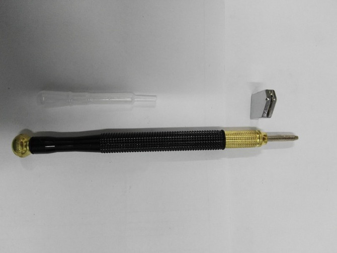 Dao cắt kiếng (120/T) TOTAL THT561781
