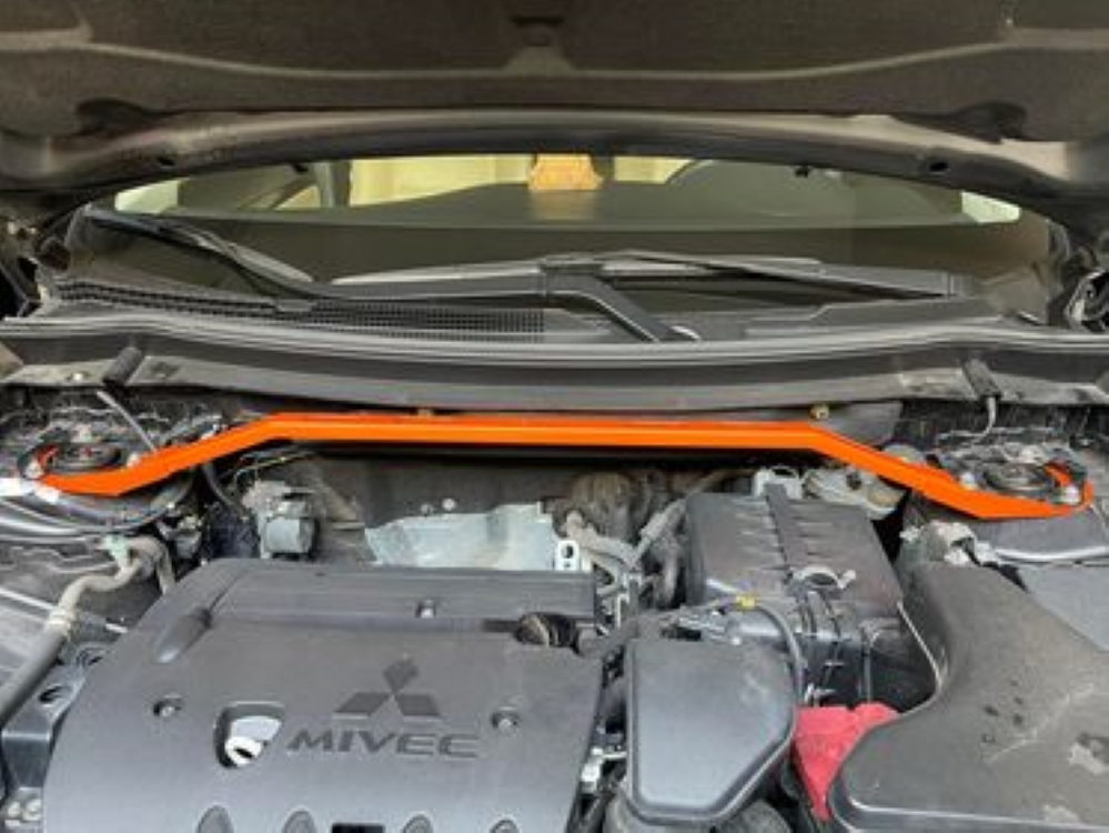 THANH CÂN BẰNG OUTLANDER (FRONT STRUT BAR)