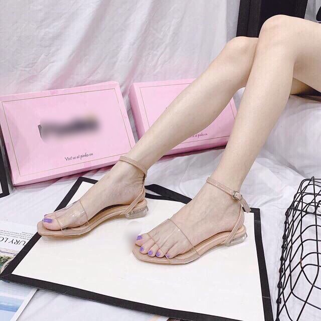Giày sandal gót vuông